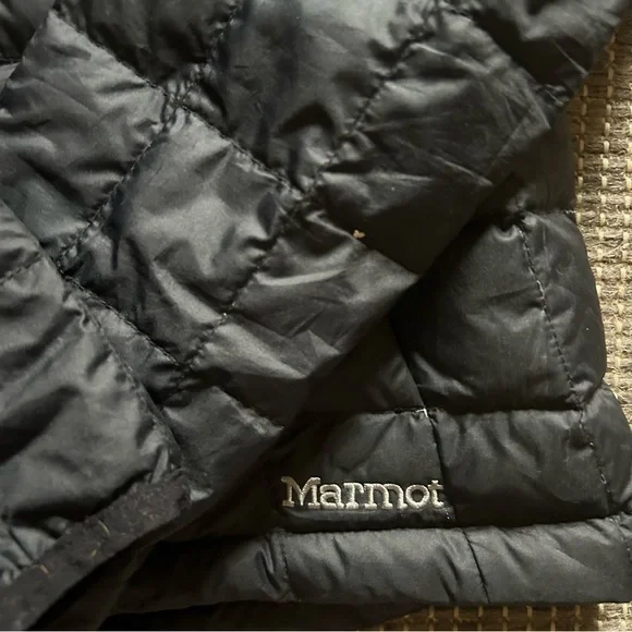 MARMOT 700 fill down jacket GUC - Picture 2 of 3